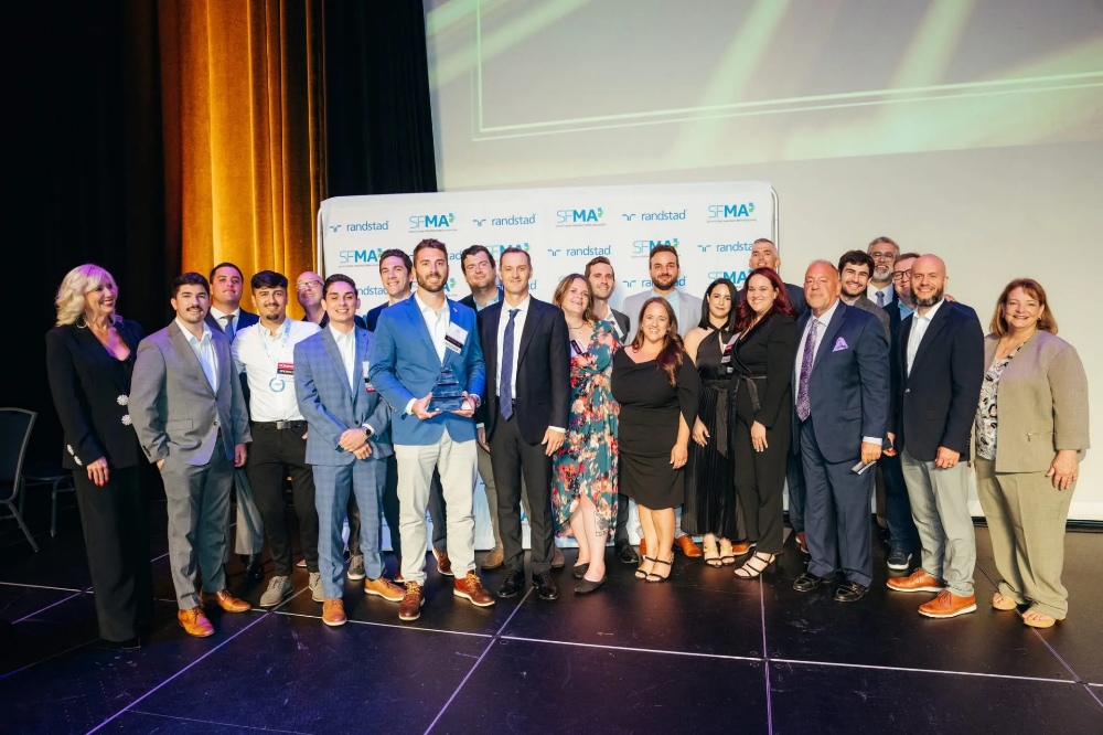 SV Microwave Team Receiving SFMA Manufacturer of the Year Award